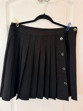 Disturbia Goth/ Dark Academia Pleated black skirt with Moon buttons (12)
